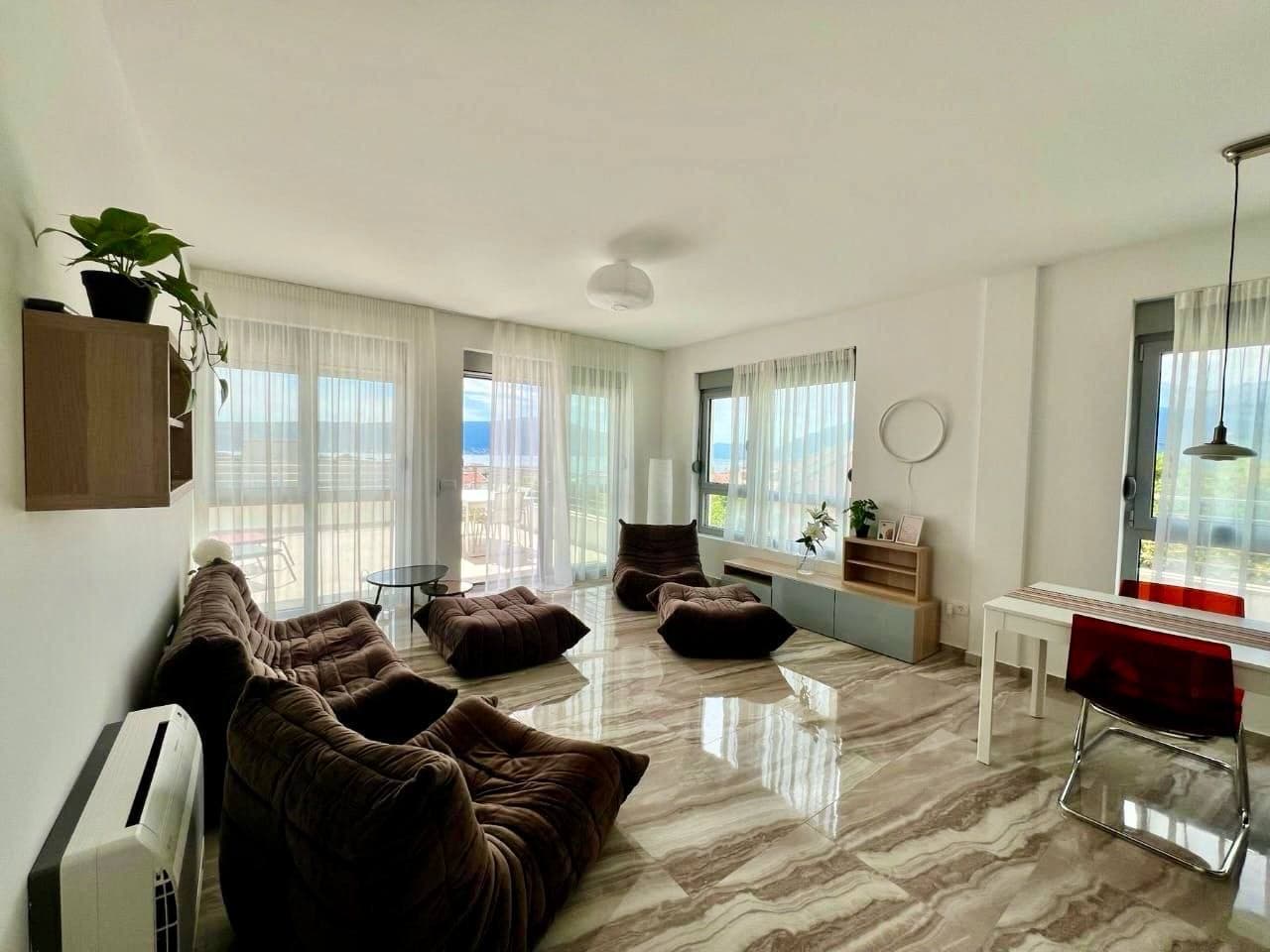 Penthouse in Tivat with 3 bedrooms