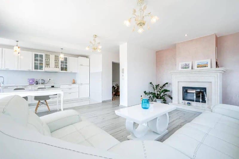 Tivat'ta panoramik teras ve deniz manzaralı penthouse